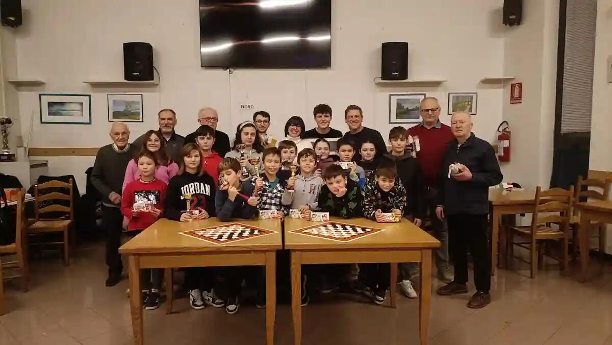 Pordenone si trasforma nel cuore della dama, giovani talenti sorprendono tutti: ecco chi sono - 