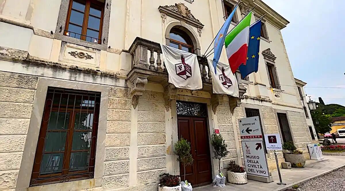 “Rosso in terra di bianchi e bianco in terra di rossi”: un evento di degustazione vini a Buttrio - 