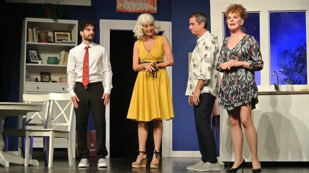 “La ciliegina sulla torta”: una commedia divertente e riflessiva al Teatro Verdi - 