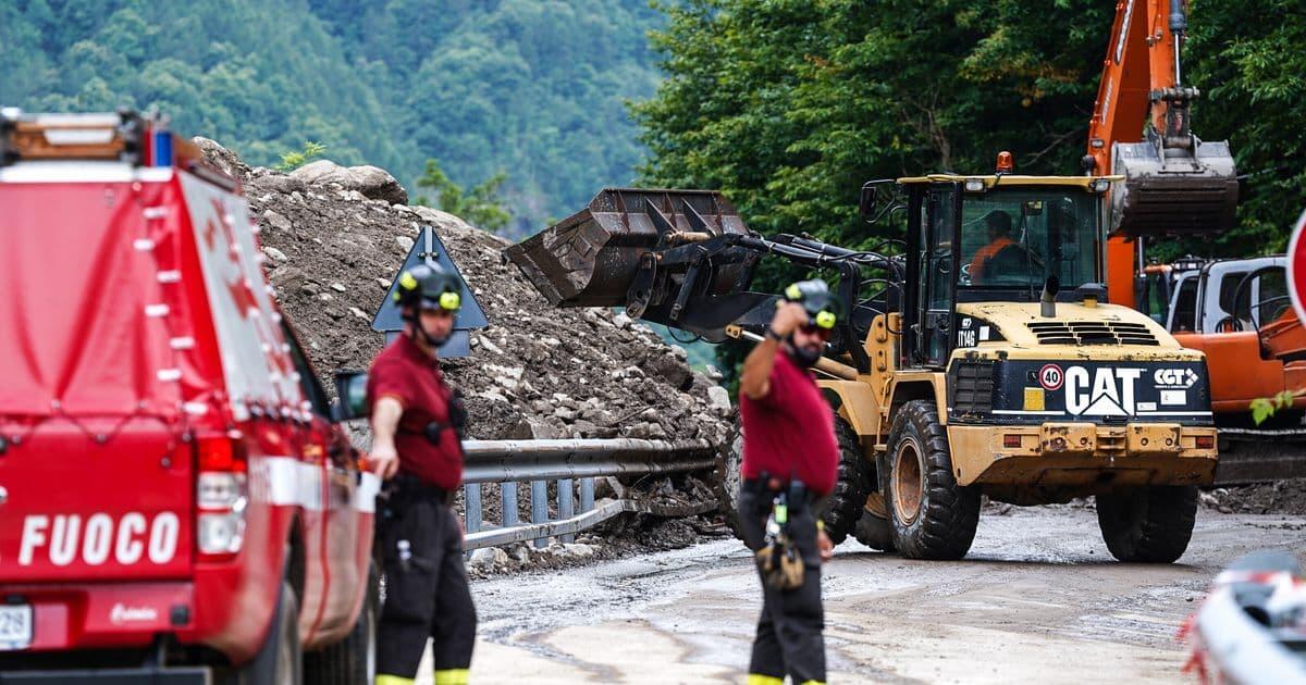 Emergenza frana a Davagna: intervento vigili del fuoco in corso - 