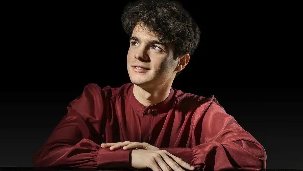 Elia Cecino in concerto a Treviso: il romanticismo di Chopin e Brahms -