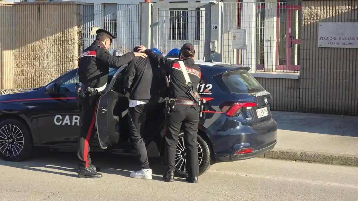 Rapine, persecuzioni e aggressioni: arrestato dopo anni a Pravisdomini l'incubo di un operaio - 
