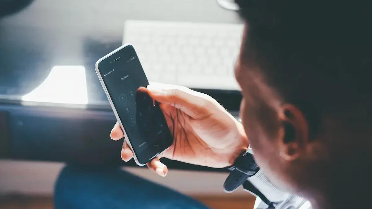 Telefonate "truffa" con finti numeri di banca e forze dell’ordine: come funziona. E' allarme a Nord Est - 