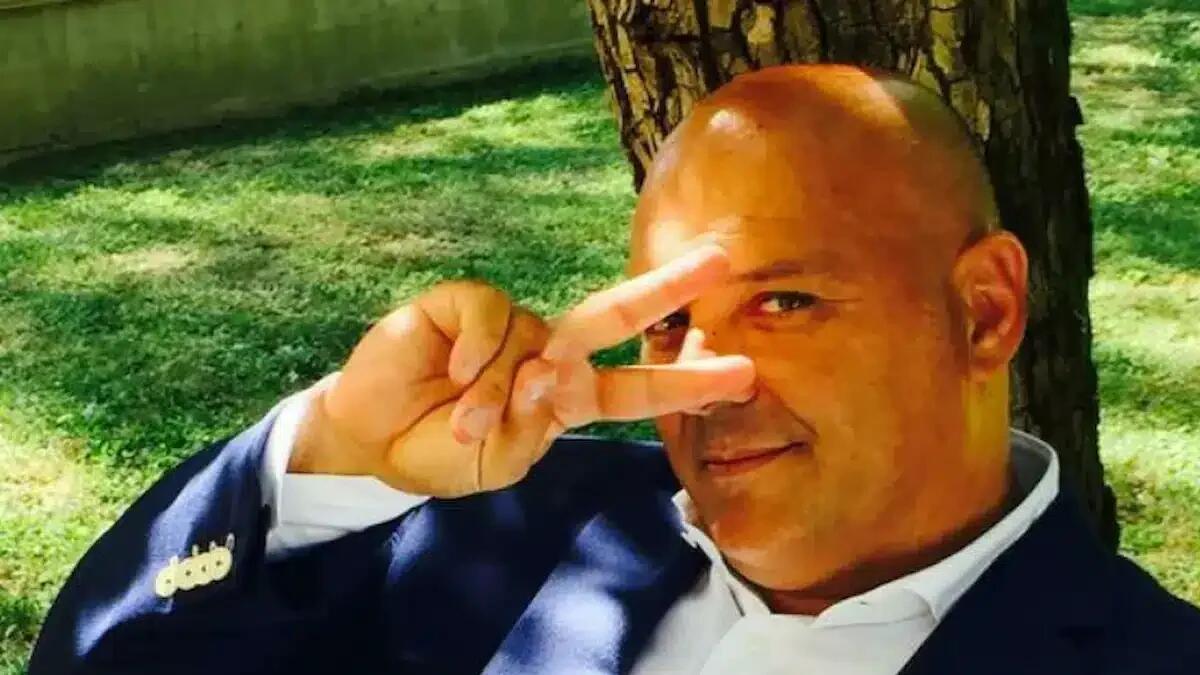 Si sente male in vacanza con gli amici, Pierandrea Ferrari muore a 56 anni: addio all'ex rugbista - 