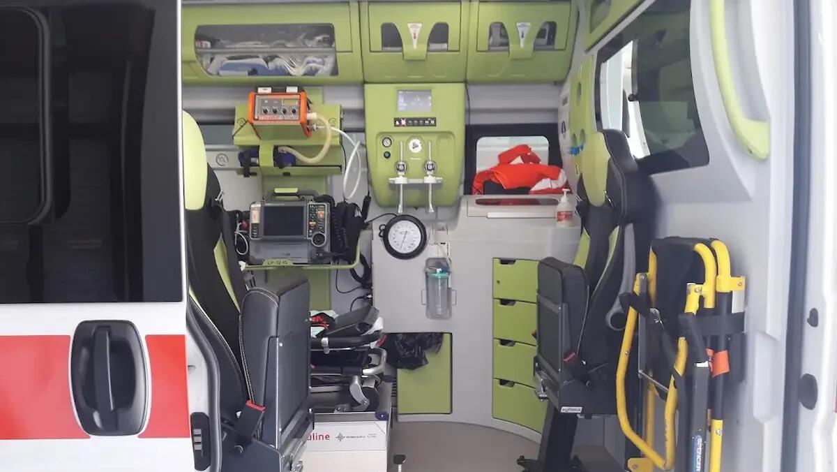 67enne trovata morta in casa: hanno dato l'allarme i vicini non vedendo la donna da giorni - 