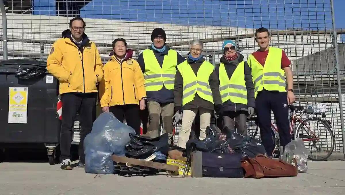 "Puliamo i quartieri": raccolti 20 kg di rifiuti a Pordenone - 