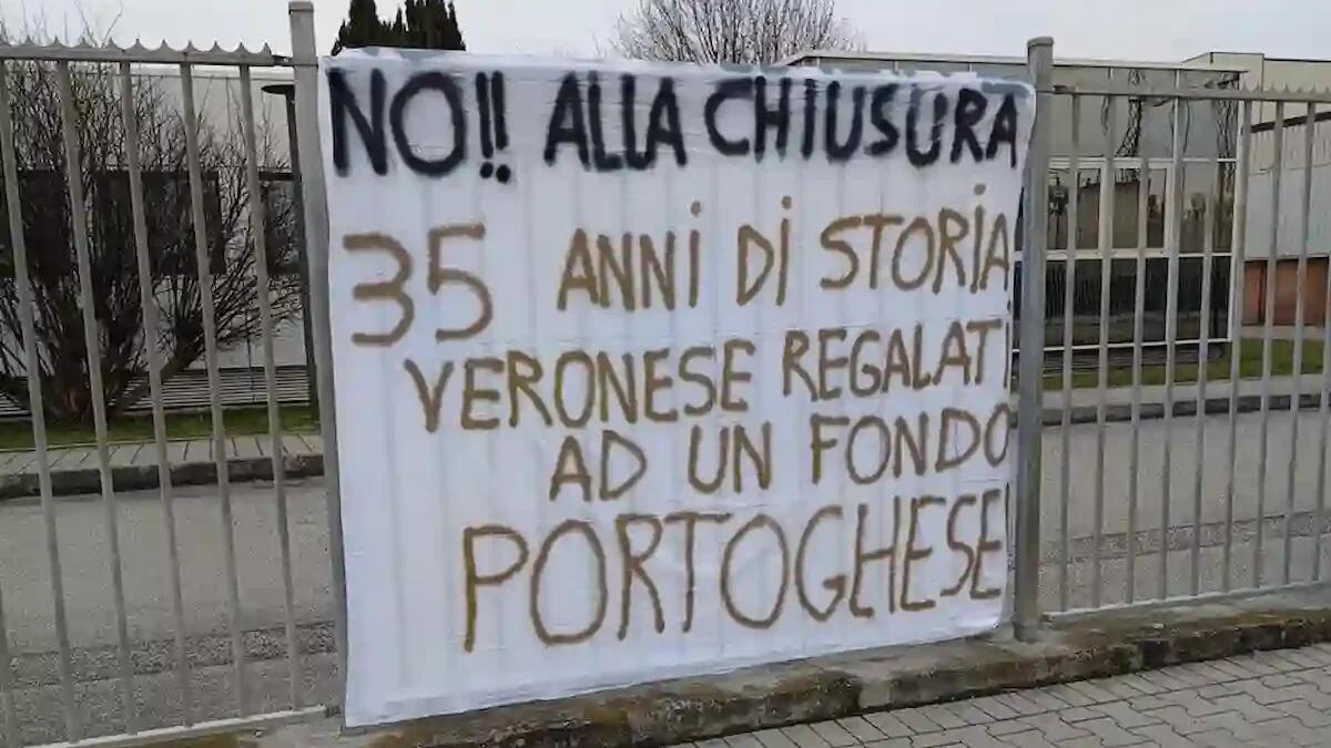 La Borromini chiude, licenziati tutti i 45 lavoratori: sciopero e proteste - 