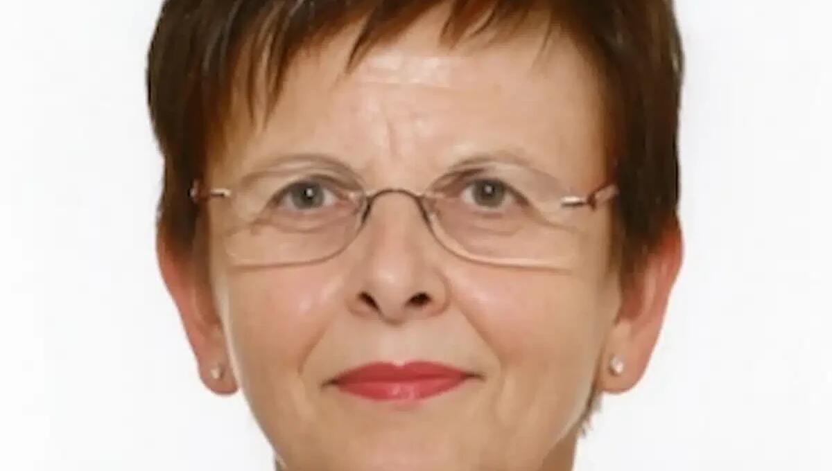 Trovata riversa in un fossato da un passante: Lisana Spinato stroncata da malore durante una passeggiata - 