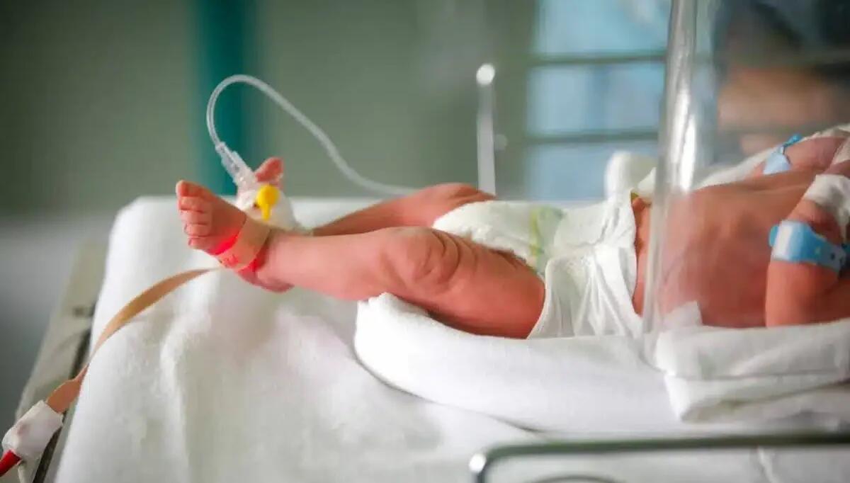 Pensava fosse una colica, invece stava per partorire: mamma ignara della gravidanza dà alla luce Gaia - 