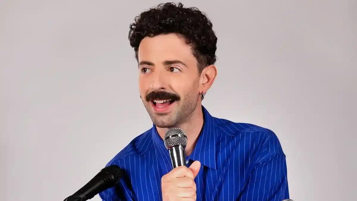 Pierluca Mariti in scena a Mestre con "Grazie per la domanda": un monologo esilarante -