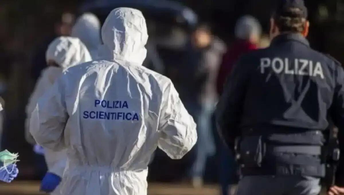 Scoperta shock fuori da una scuola media: rinvenuto il corpo senza vita di un uomo - 