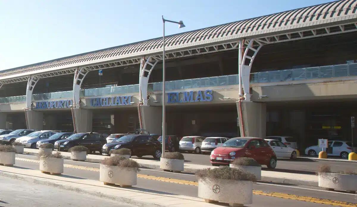 Transfer dall'aeroporto di Cagliari: il taxi privato NCC per spostarsi in Sardegna - 