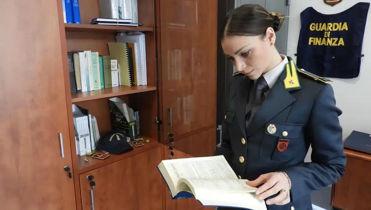 Avrebbero pilotato il fallimento di una pasticceria: tre imprenditori denunciati per bancarotta fraudolenta - 