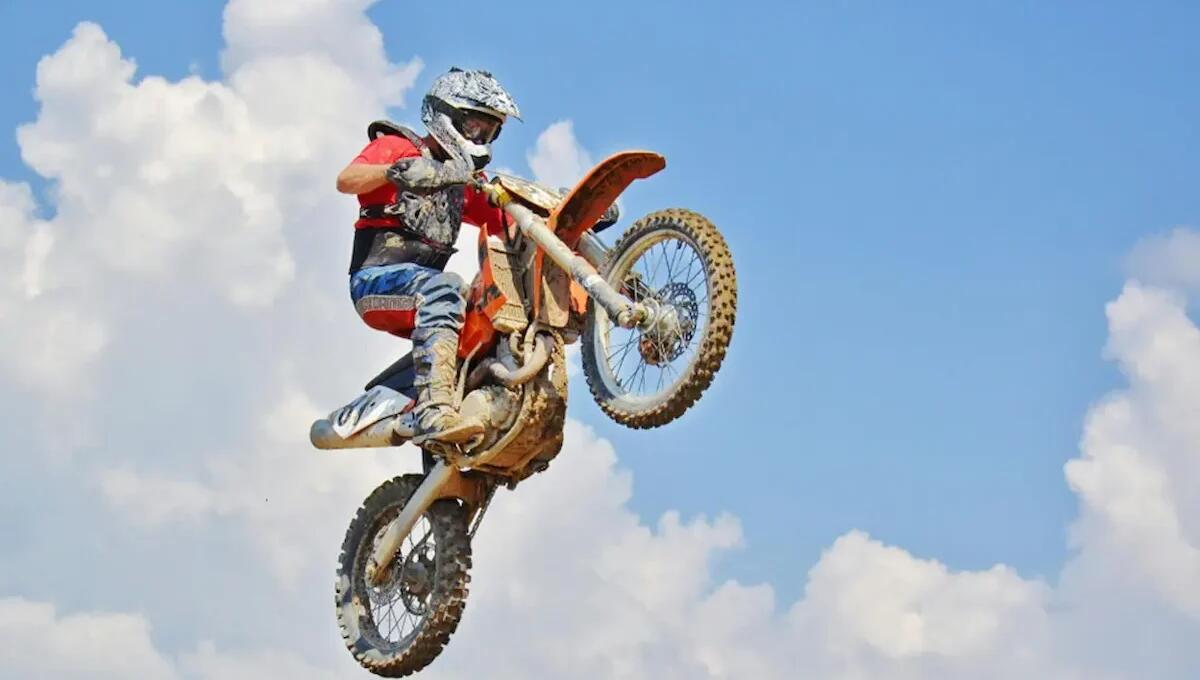 Sport estremi: sfide tra aria, acqua e terra - 