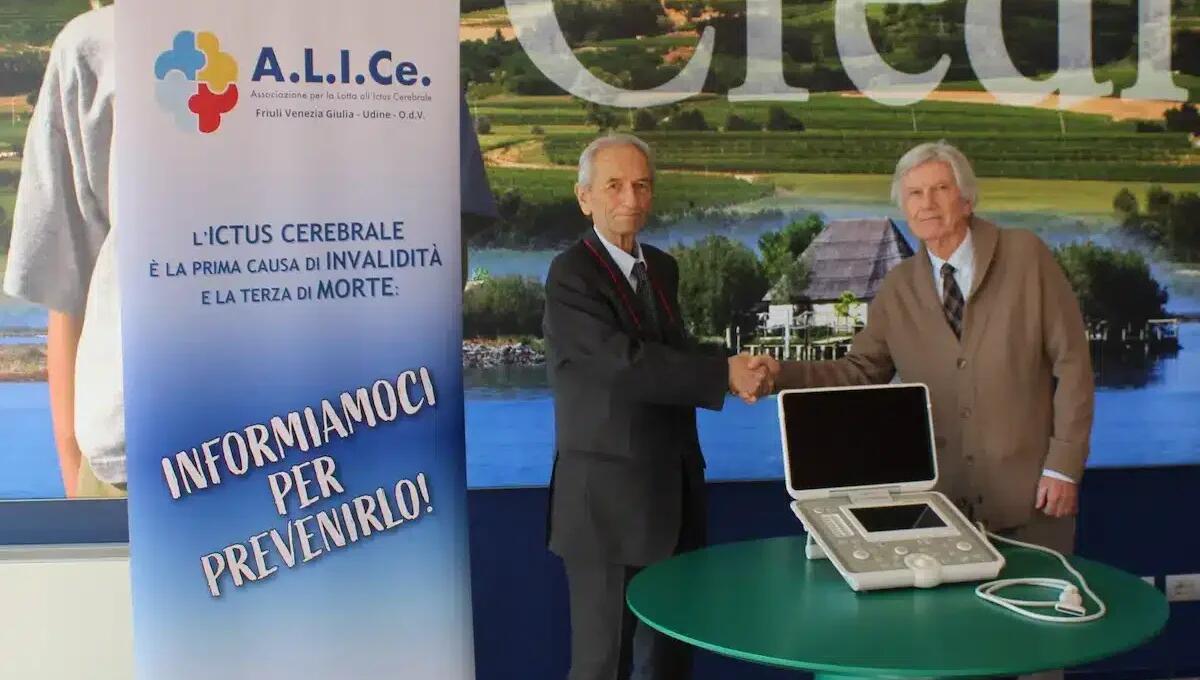 Un ecocolordoppler per A.L.I.Ce. Udine: la donazione di CrediFriuli per la prevenzione dell’ictus -