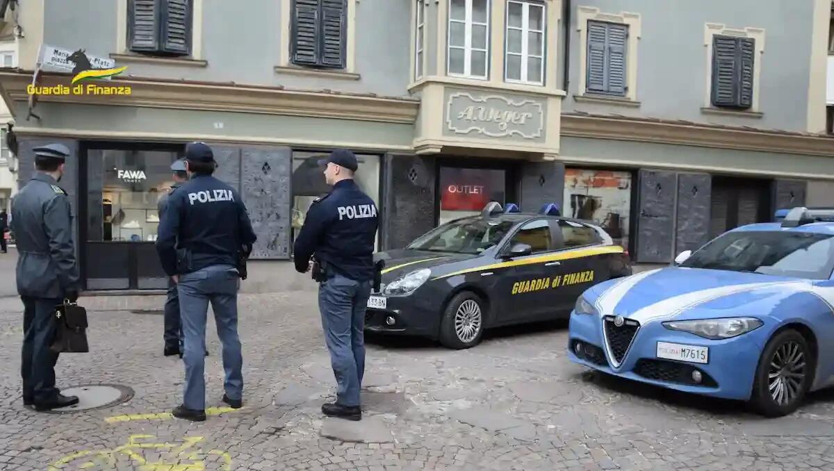 Blitz in un hotel di Bressanone: ospiti non registrati e pagamenti in nero -