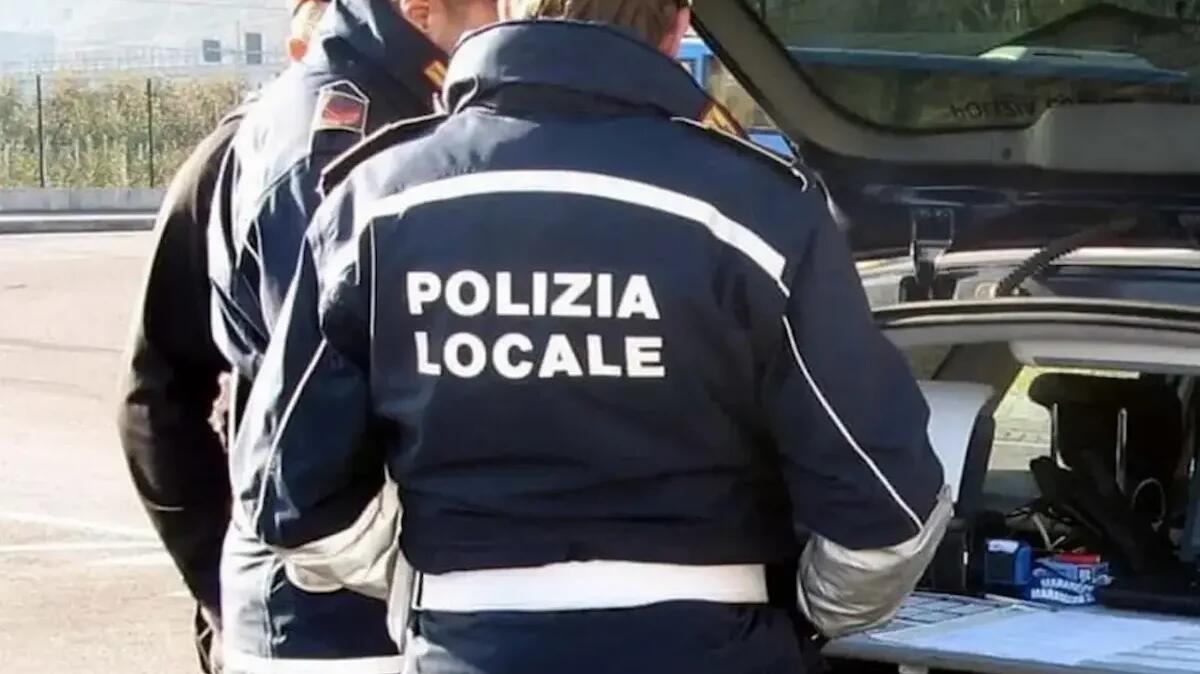 Il "multometro" di Udine scatena polemiche in tutta Italia: la classifica dei vigili che fanno più multe - 