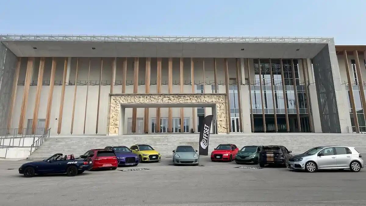 "Offset On the Road": il grande raduno di auto custom arriva a Padova -