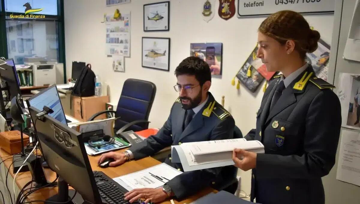 Scoperti tre lavoratori in nero e 34 irregolari in tre ristoranti cinesi: maxi sanzioni per oltre 215mila euro - 