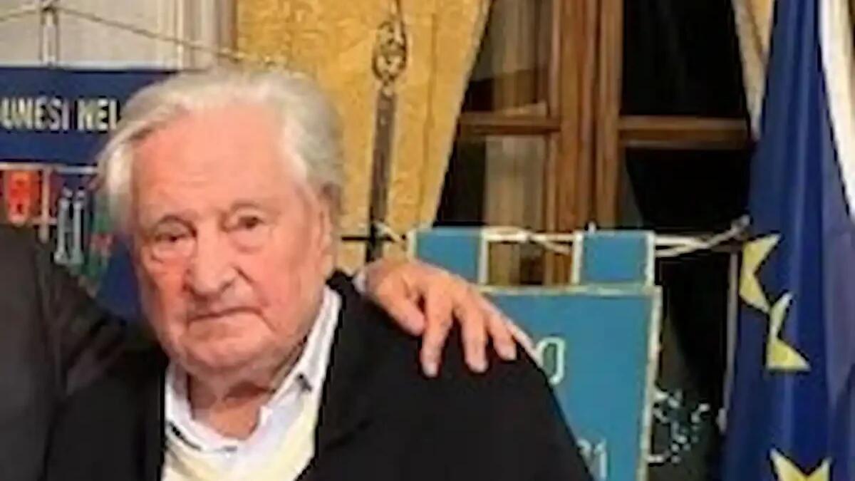 Longarone in lutto, addio ad Arrigo Galli: il sindaco della rinascita dopo il Vajont - 