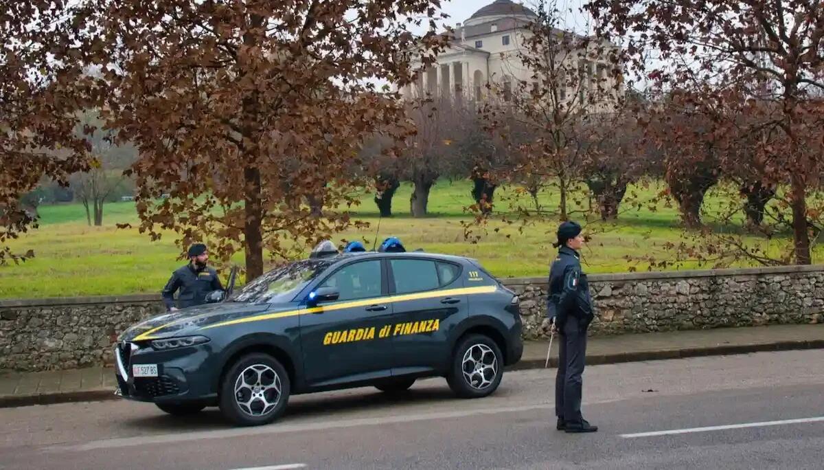 Frode sui bonus edilizi: sequestro preventivo di beni per 4,65 milioni di euro, indagati due imprenditori - 