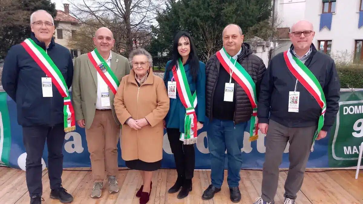 La Lucciolata finale a Gaiarine: solidarietà per l'Hospice del CRO di Aviano -
