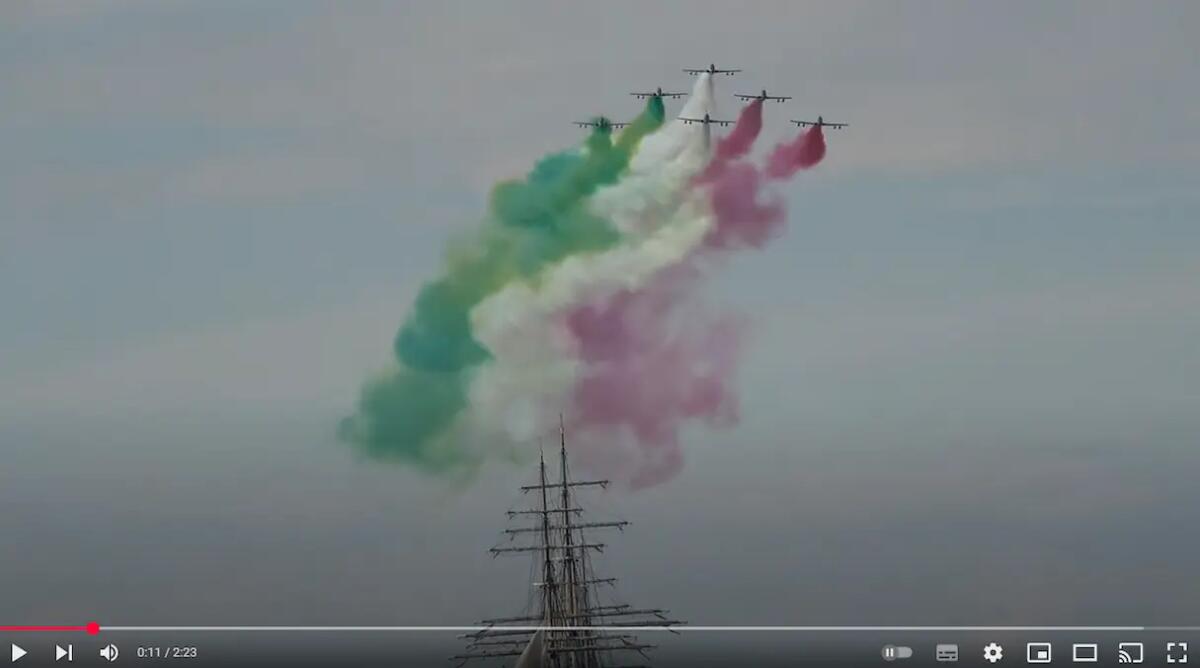 Trieste accoglie la nave Amerigo Vespucci: il video con le Frecce Tricolori - 