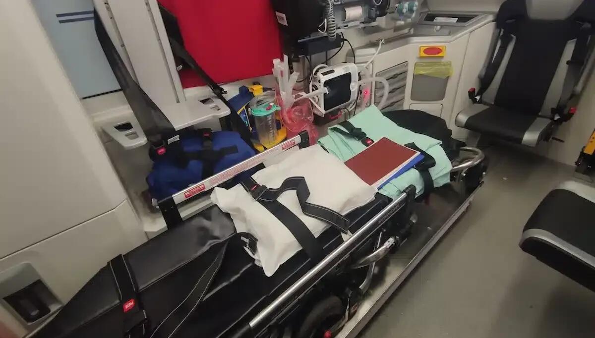 Terribile scontro auto-camion: è grave una bimba di 7 anni, all'ospedale in codice rosso - 