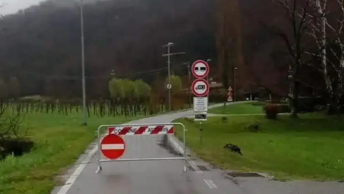 Frana tra Attimis e Porzûs, strada interrotta: le informazioni sul percorso alternativo - 