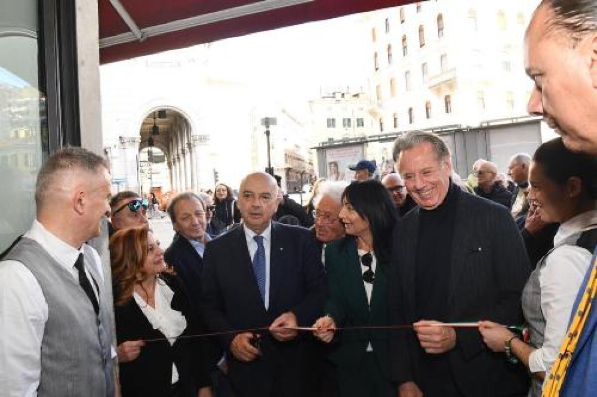 Riapertura del Caffè Primo Rovis: omaggio a un'icona di Trieste - 