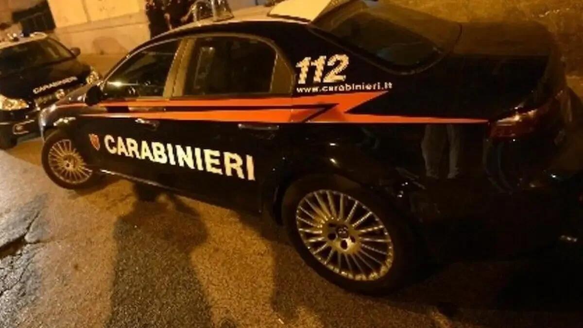 Una 29enne ubriaca, coinvolta in un incidente stradale, aggredisce i Carabinieri - 