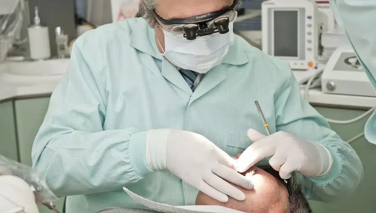 Esercita come dentista senza avere titoli di studio validi in Italia: condannato 67enne - 