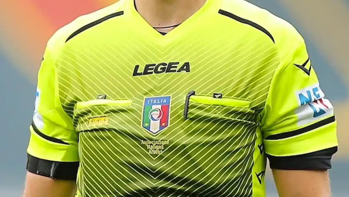 Violenza nel calcio dilettanti, arbitro colpito con una testata: giocatore squalificato per 4 anni - 