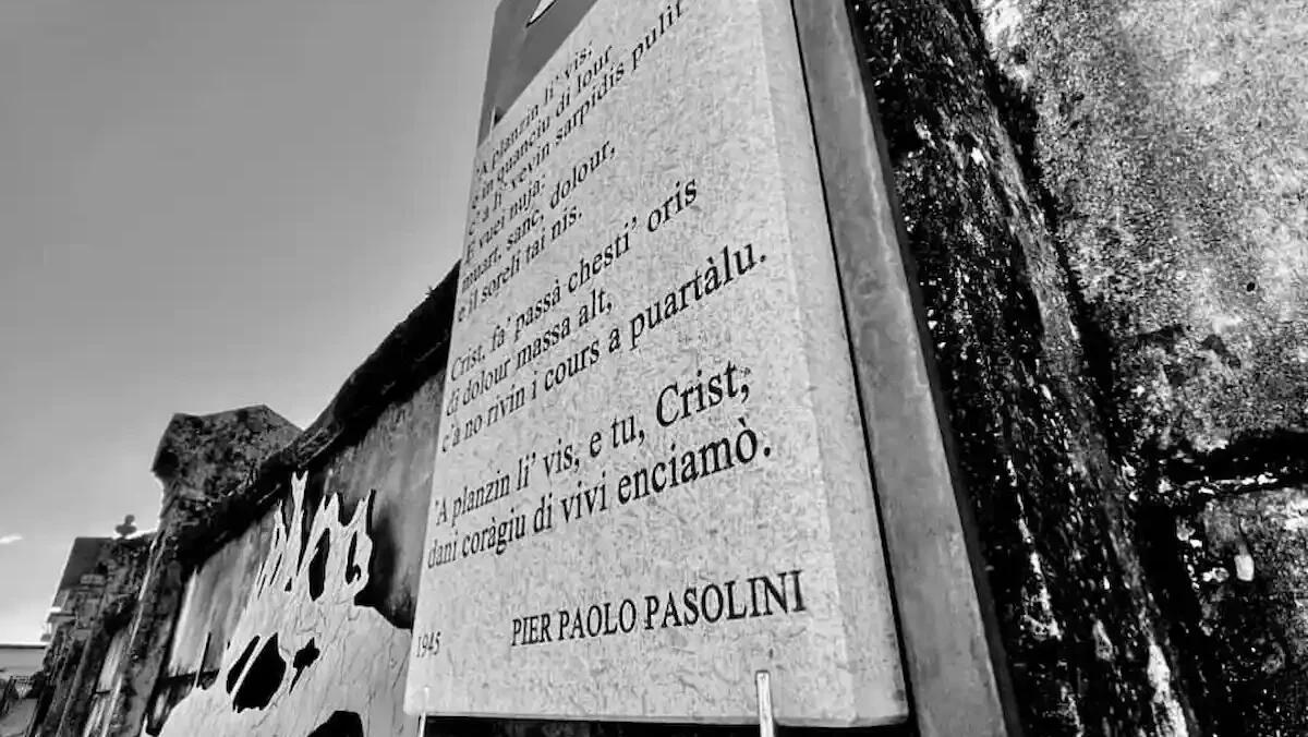 Casarsa ricorda le vittime del bombardamento del 4 marzo 1945 con un memoriale e iniziative culturali -