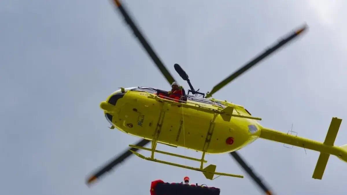 Attimi di paura per un escursionista in montagna, colto da un malore: elitrasportato in ospedale - 