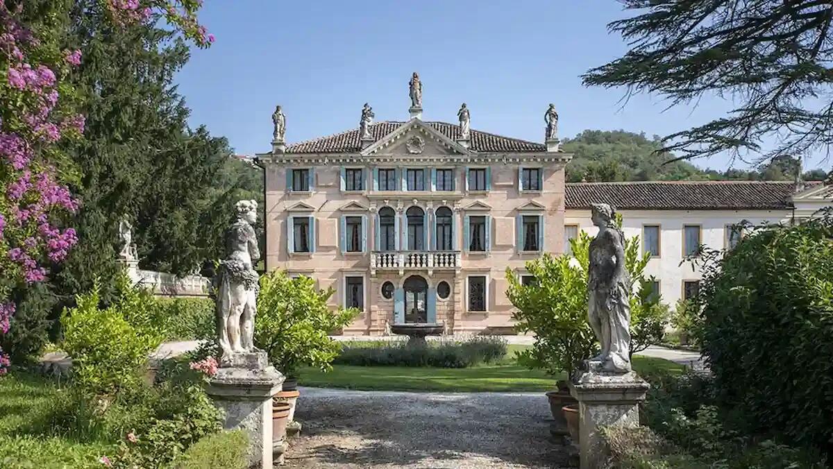 Il Festival del Design Italiano: un incontro tra tradizione e innovazione nelle ville storiche -