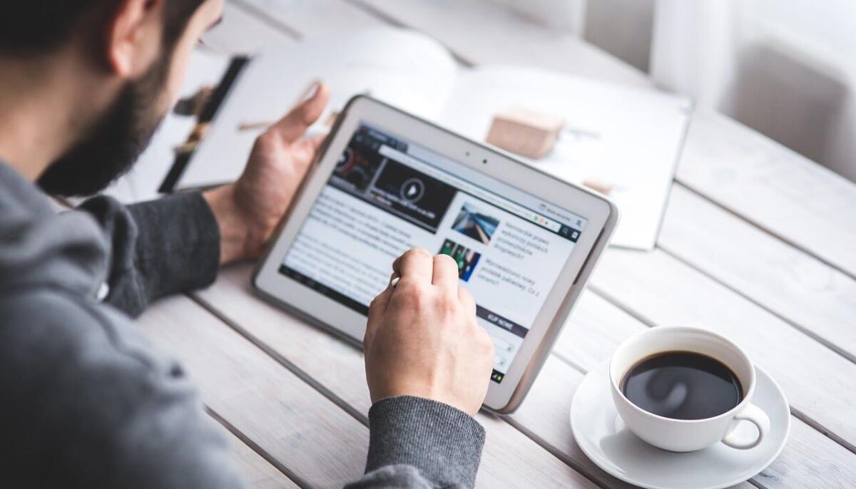 Il paradosso dell'iperconnessione: impatto psicologico dell'era digitale - 