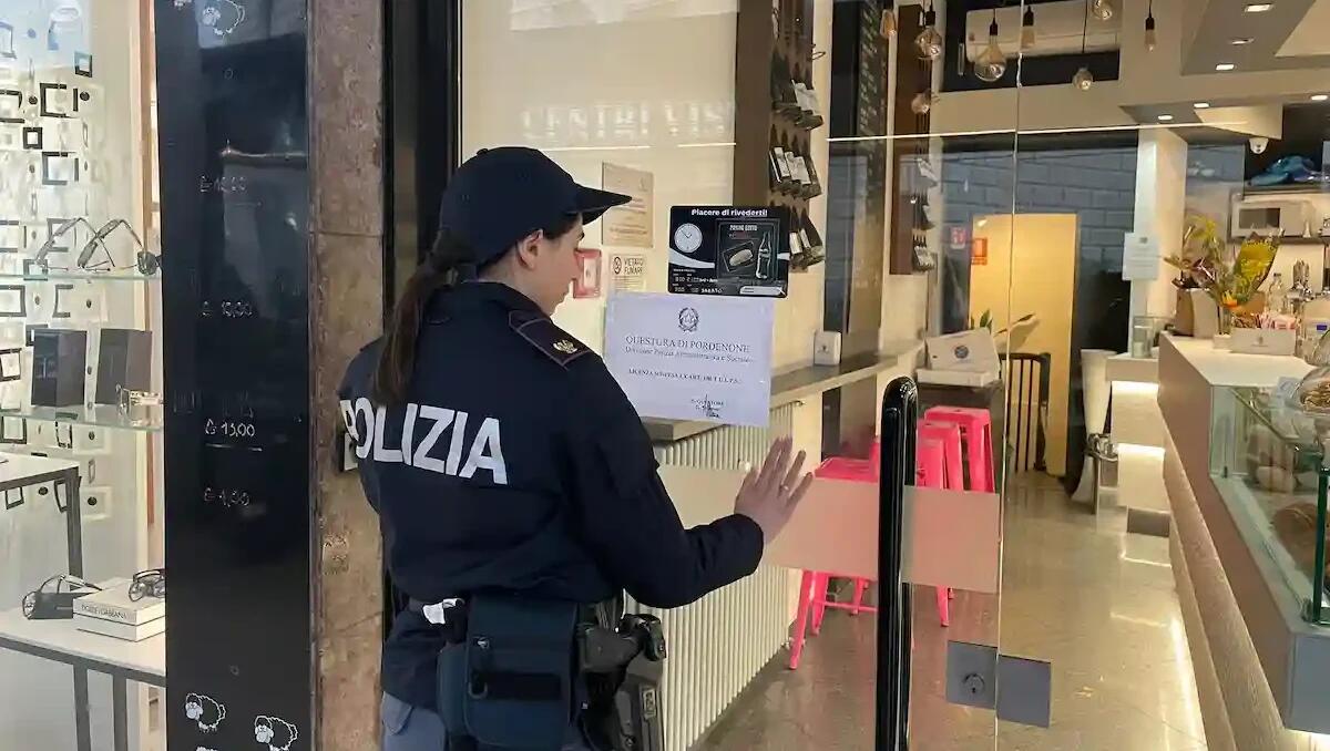Movida sotto controllo, licenza revocata per 15 giorni: il locale somministrava alcol ai minori - 