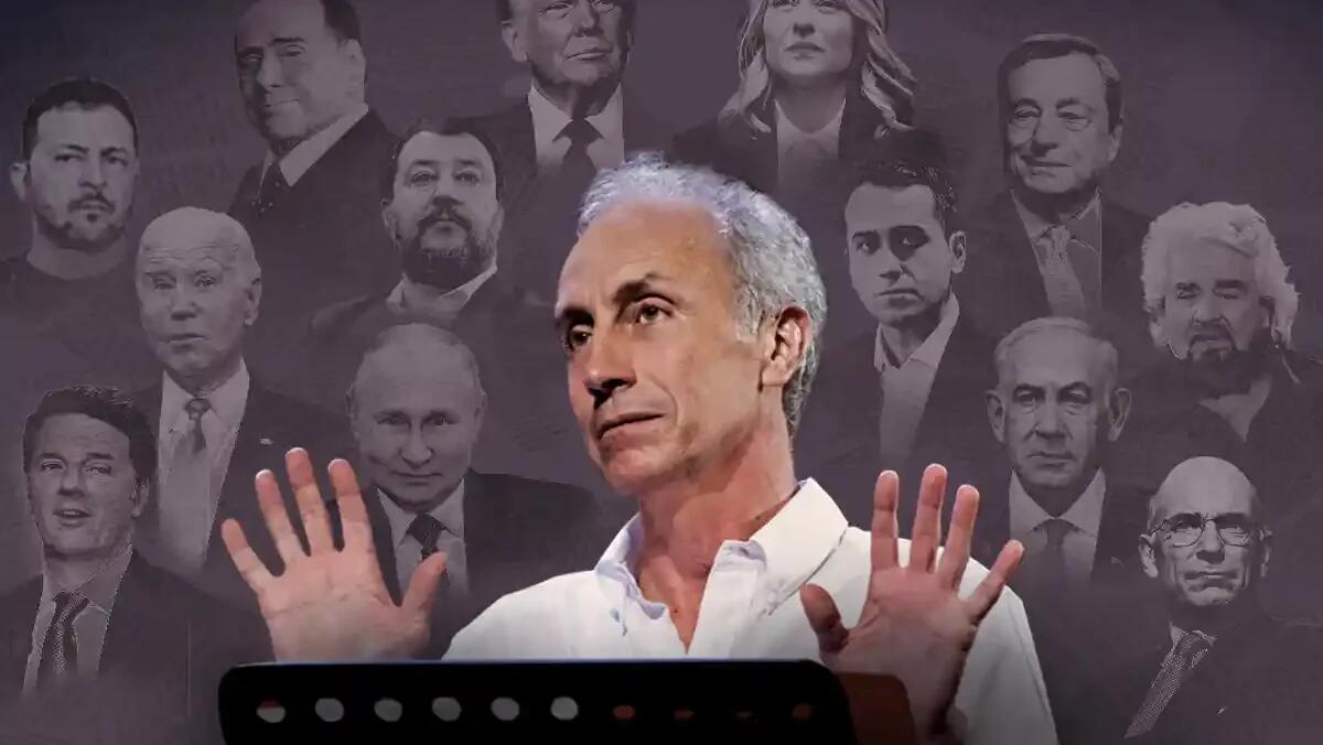 Marco Travaglio in scena a Udine con "I migliori anni della nostra vita" - 