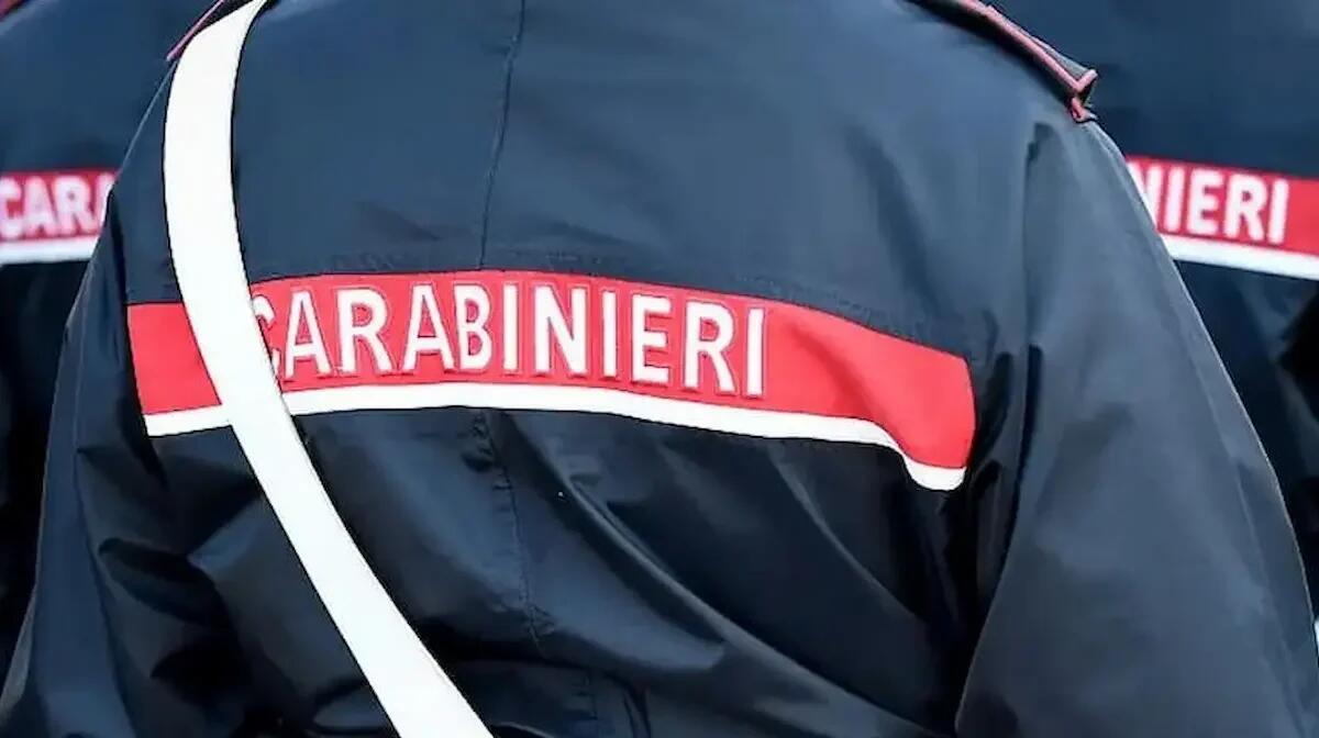 Paura in pronto soccorso, 30enne ubriaco aggredisce sanitari e carabinieri: fermato con il taser - 