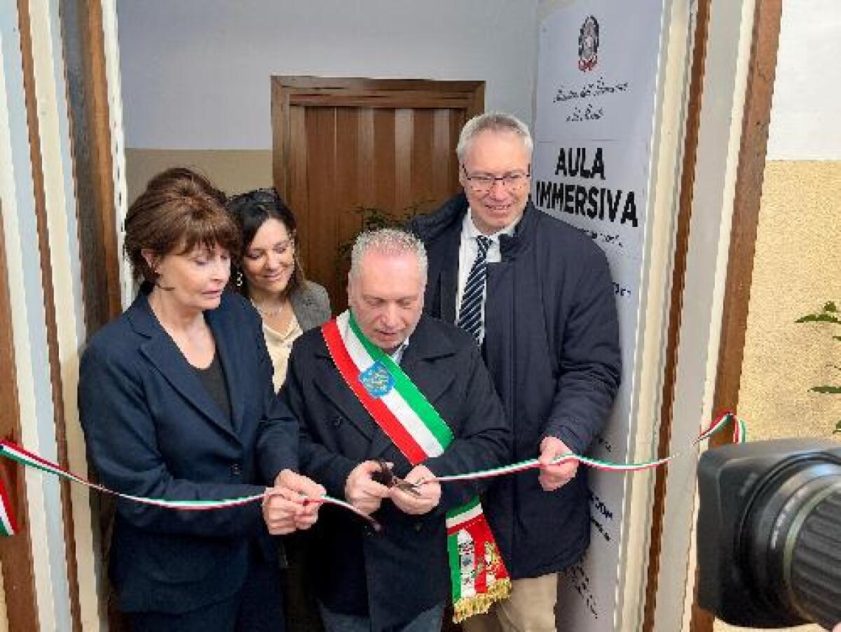 Inaugurazione aule immersive Palazzolo e Muzzana: innovazione per la scuola del futuro - 