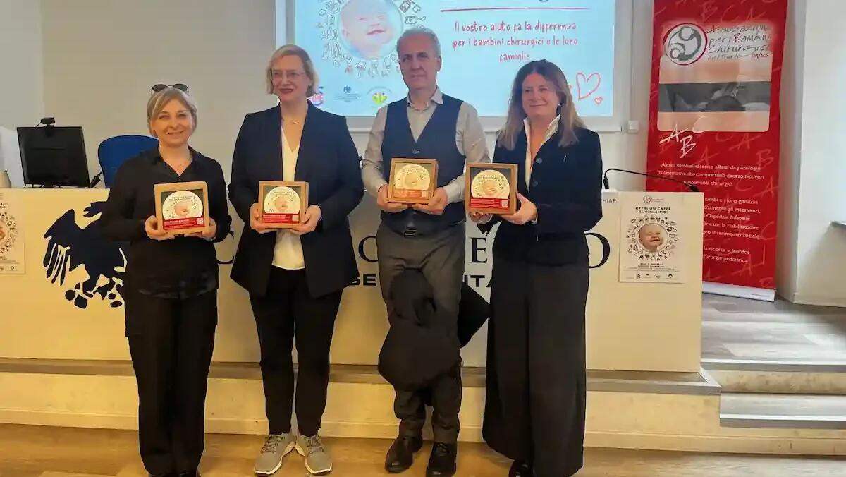 Trieste: la campagna “Offri un caffè buonissimo” raccoglie 12.600 euro per i bambini - 