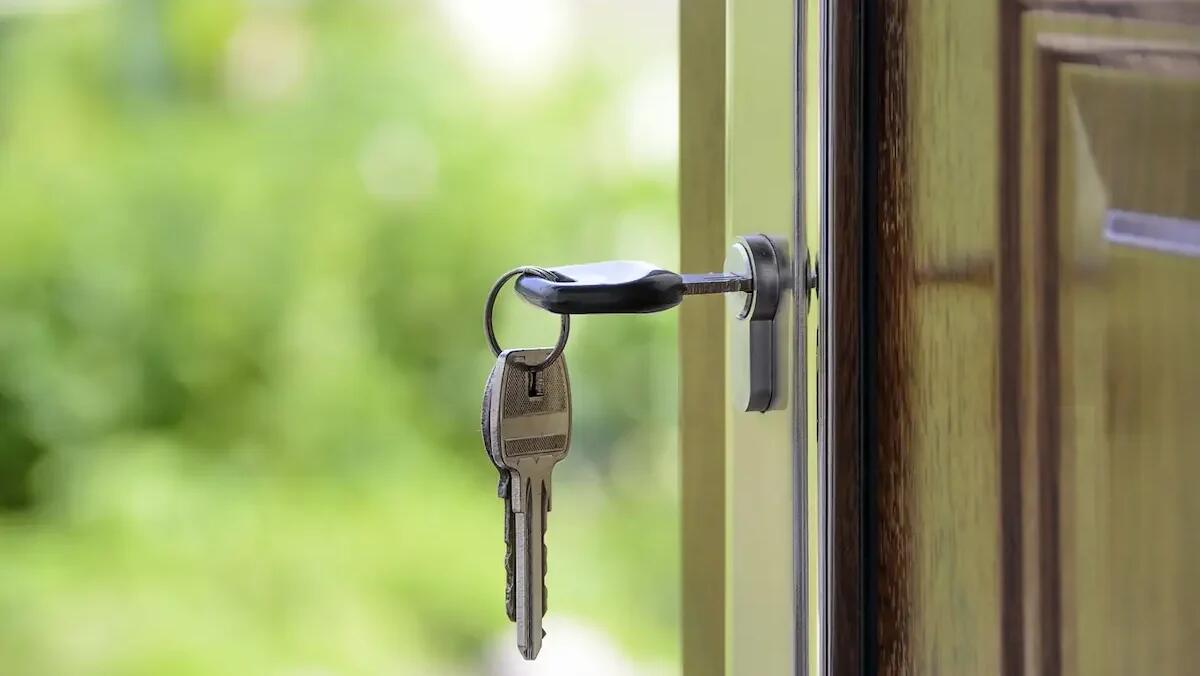 "Operazione Ghost Guest", scoperta una rete di affitti irregolari: denunciati i proprietari degli immobili - 