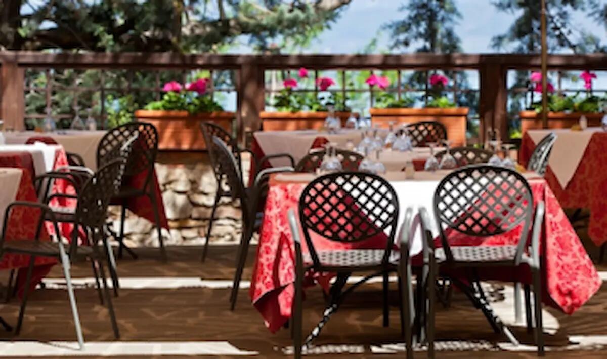 Dalle montagne alla tavola: Come la cucina locale riflette le bellezze naturali di Udine - 