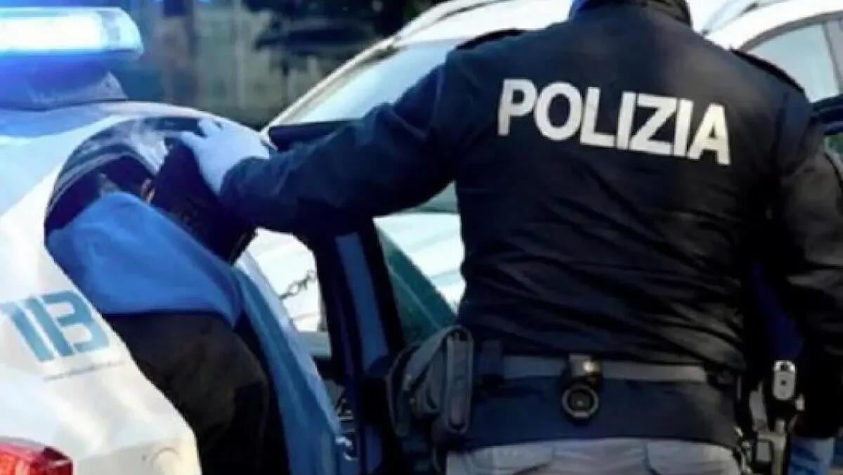 Giovane fermato in scooter, nello zaino 10 kg di hashish: arrestato 28enne - 