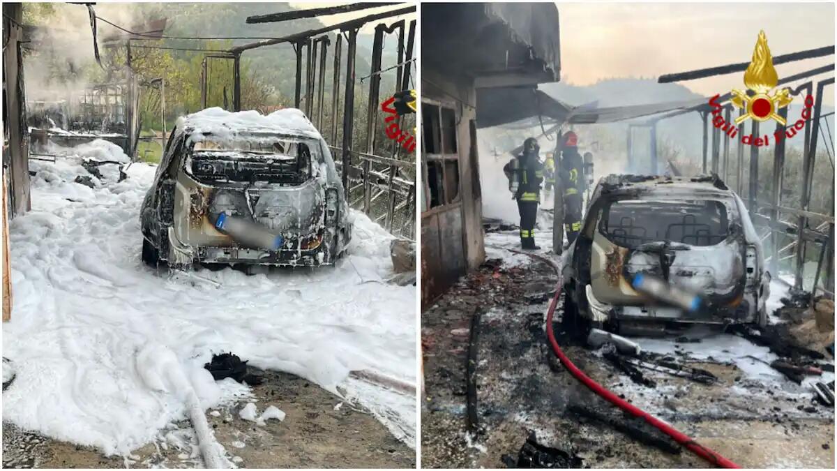 Scoppia un incendio sotto una tettoia: auto e scooter distrutti, anziano intossicato in pronto soccorso -