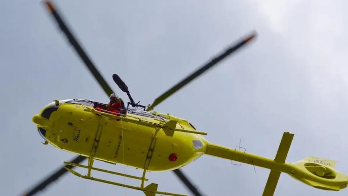 Grave incidente sulla SR 53, auto distrutte e tre feriti: intrappolati tra le lamiere - 