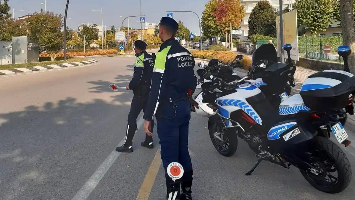 Jesolo: ordinanza anti-alcol per Pasqua e Pasquetta, previste sanzioni per i trasgressori - 