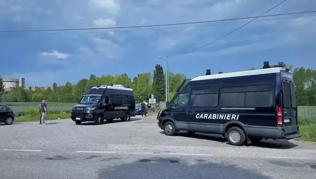 Rave party illegale "interrotto" dai Carabinieri: denunciati i due organizzatori - 