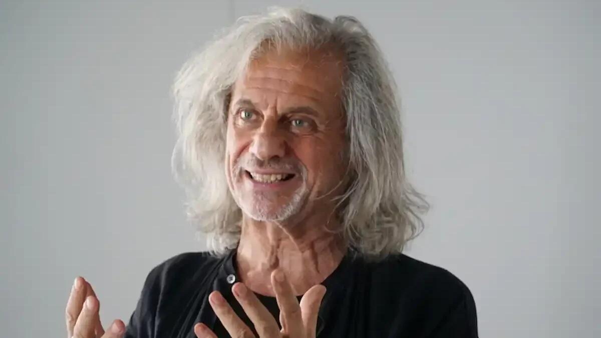 Alessandro Bergonzoni al Teatro Toniolo di Mestre con "Arrivano i dunque" il 4 e 5 aprile -